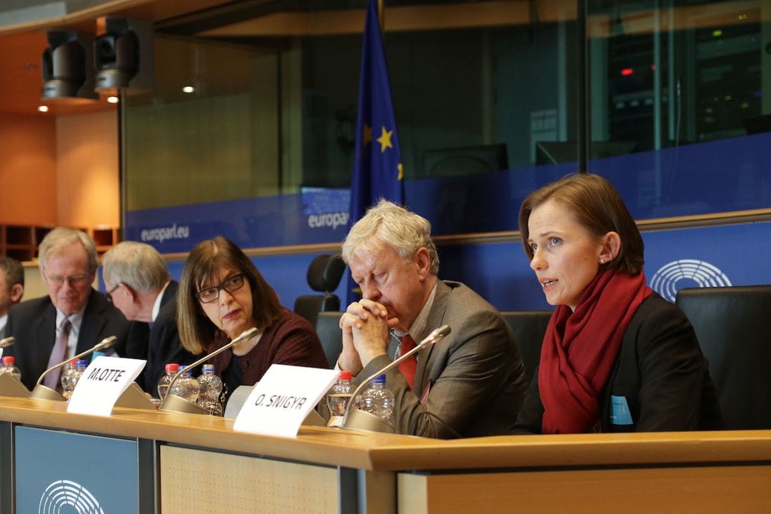 Hybrid threats through the prism of the illegal occupation of Crimea Beyond the Horizon ISSG
